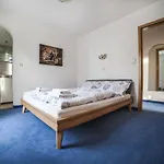 Haus Julia Samnaun 公寓 *